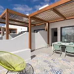 Home2book Modern Oasis & Pool Near Corralejo Lejlighed